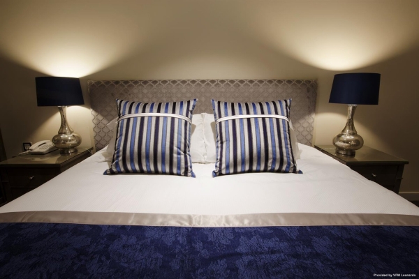 Sandford Springs Hotel & Golf Club
